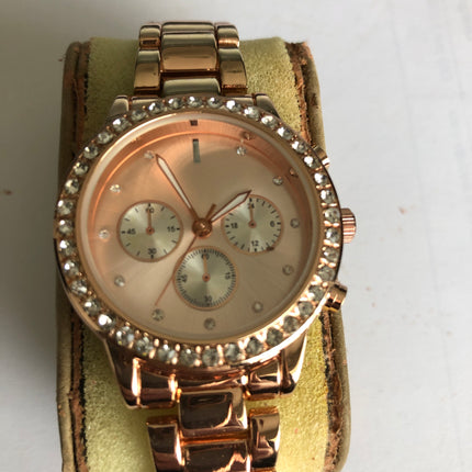 Unbranded Ladies Fashion Wristwatch.