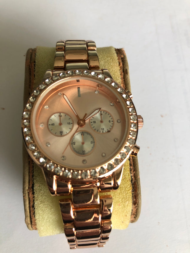 Unbranded Ladies Fashion Wristwatch.