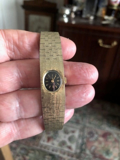 Lovely Mechanical Wristwatch