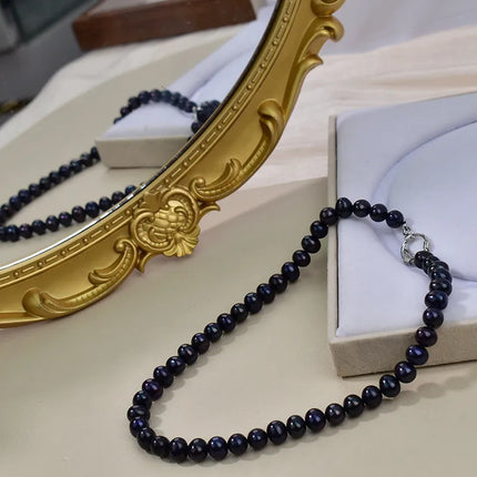 Black Pearl Necklace Autumn Winter Style Women's Simple Natural Freshwater Pearl OT Clasp Lockbone Chain Luxury Minimalist